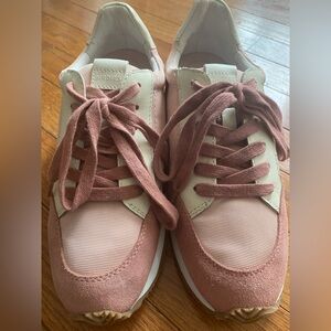 Birdies Blush and Cream Lace-Up RoadRunner Sneakers